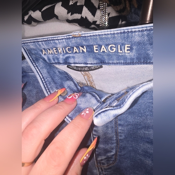 ⚘️Nwot AMERICAN EAGLE Dream Patched Curvy High-Waisted Jegging 18 - Picture 3 of 8